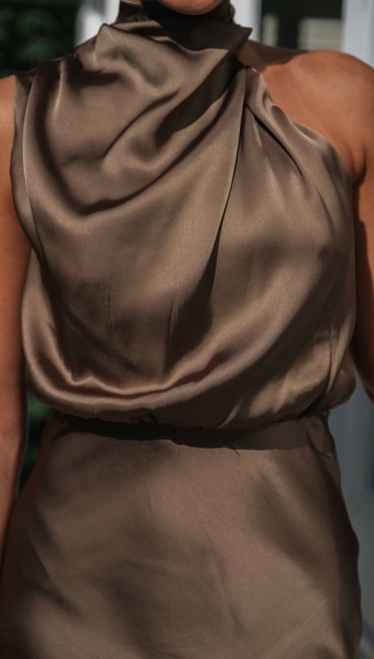 Turtleneck Sleeveless Satin Midi Dresses-Hayhty.All Rights Reserved.