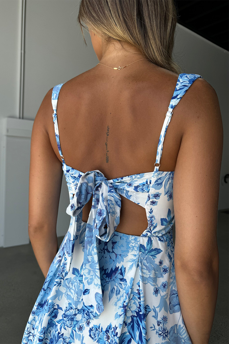 Floral Print Square Neckline Tie Up Backless Slip Mini Dresses-Blue-Hayhty.All Rights Reserved.