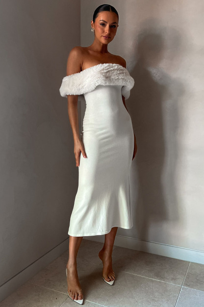 Fuzzy Patchwork Off Shoulder Knit Slim Fit Sweater Midi Dresses-White-Hayhty.All Rights Reserved.