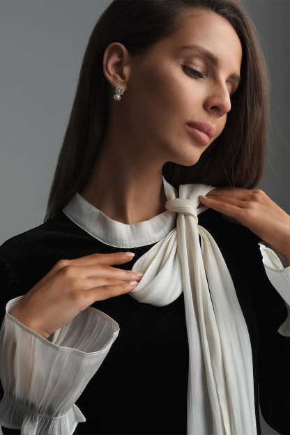 Bow Neckline Flared Sleeve A-Line Velvet Midi Dresses-Black-Hayhty.All Rights Reserved.