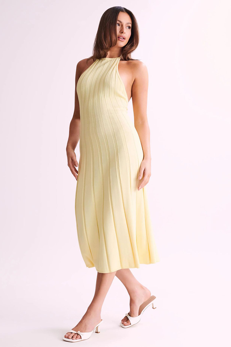Solid Color Pleated Knit Open Back Halter Midi Dresses-White-Hayhty.All Rights Reserved.