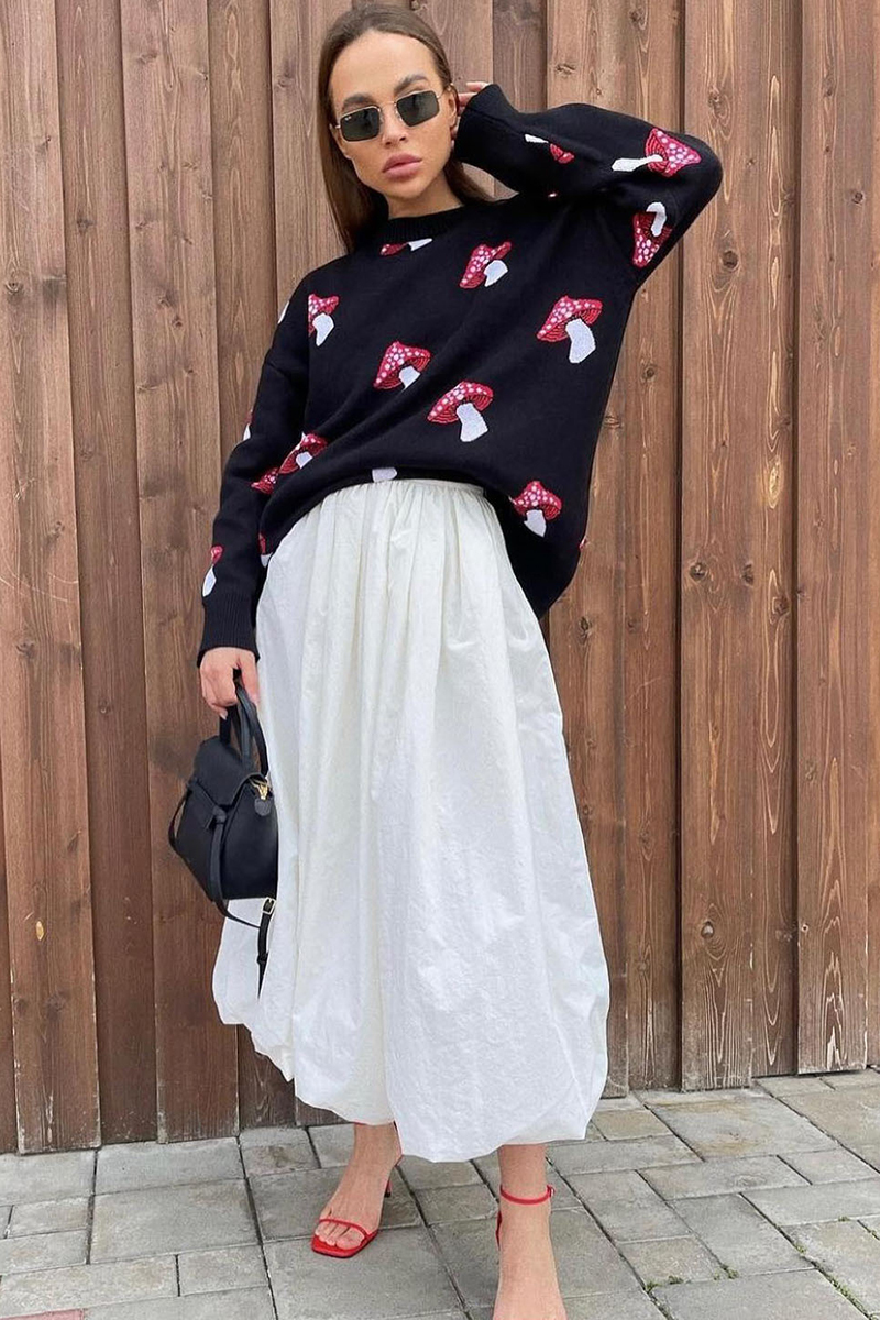 Mushroom Jacquard Pattern Round Neck Long Sleeve Loose Fit Sweater-Black-Hayhty.All Rights Reserved.