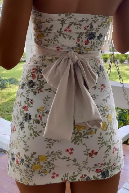 Ditsy Floral Print Back Tie Up Bow Slim Fit Mini Tube Dresses-White-Hayhty.All Rights Reserved.