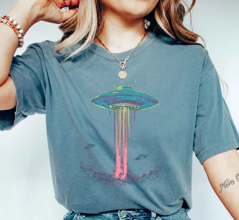 Retro Graphic Alien T-shirt