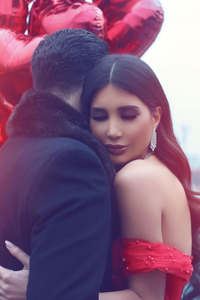 Romantic Off the Shoulder A-line Evening Maxi Gown Tulle Formal Party Dress