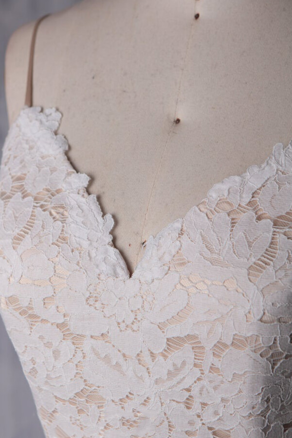 Short Sweetheart Lace Champange Wedding Dresses