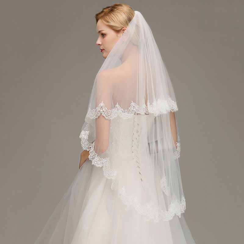 Elegant Two Layers Lace Edge Wedding Veil Appliques Long Bridal Veil