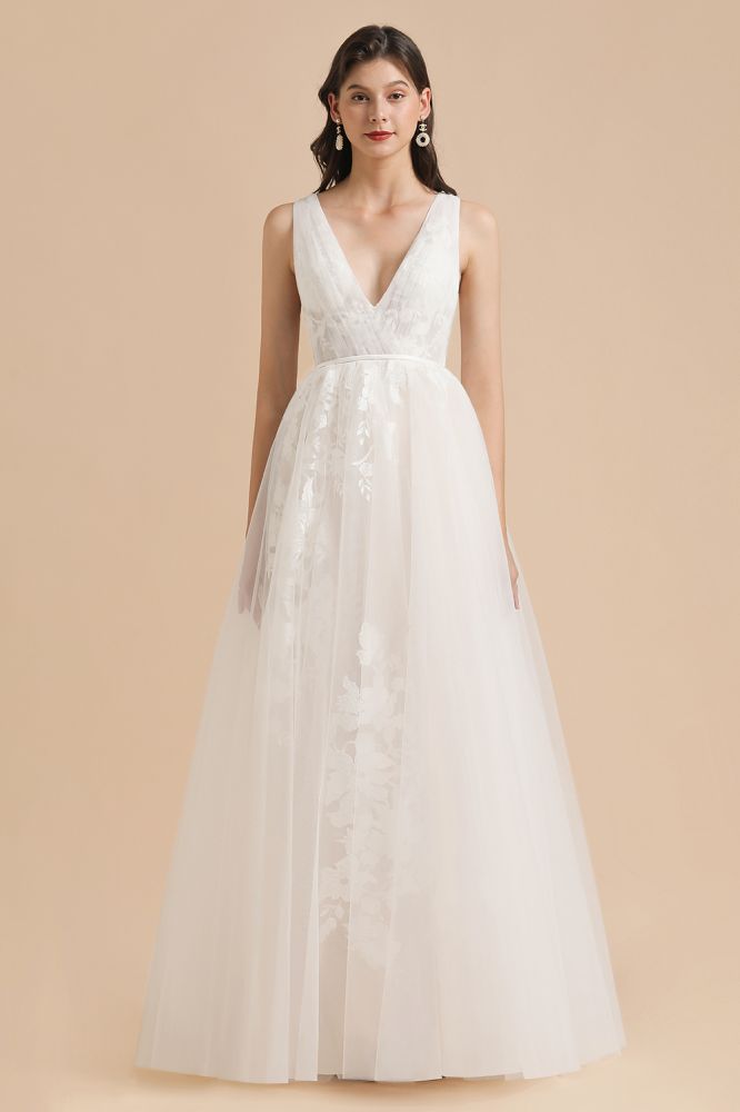Ivory V-Neck Tulle Lace Appliques Simple Wedding Dress Garden Wedding Gowns Floor Length