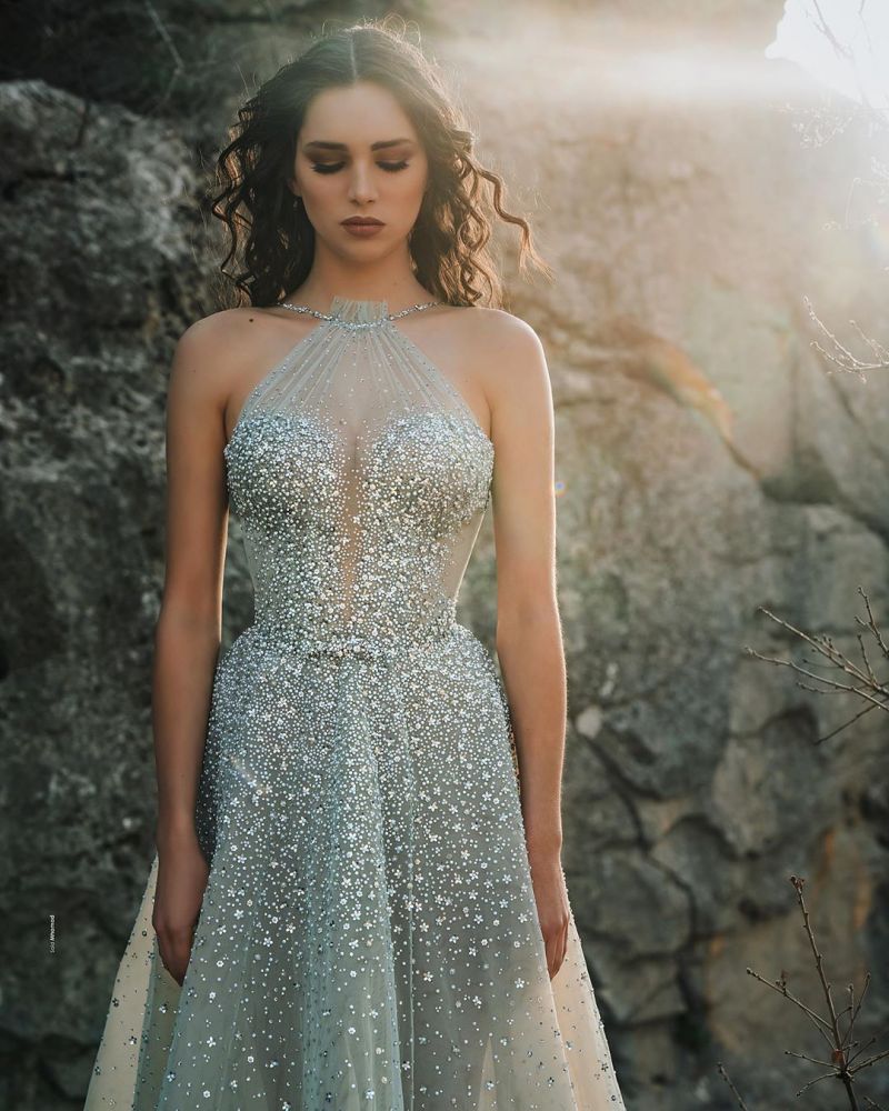 Luxury Halter Backless Sparkle Beads Ball Gown Prom Dress