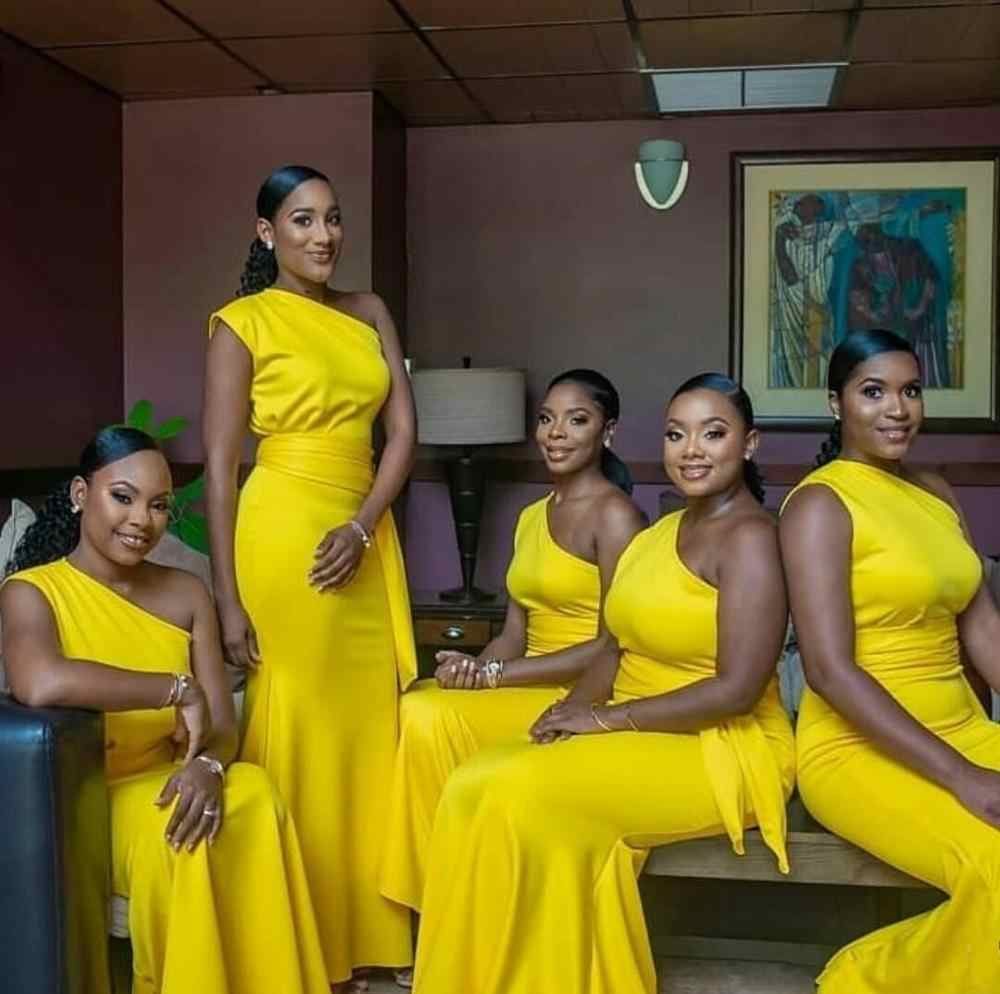 Yellow stain column one shoulder bridesmaid dress