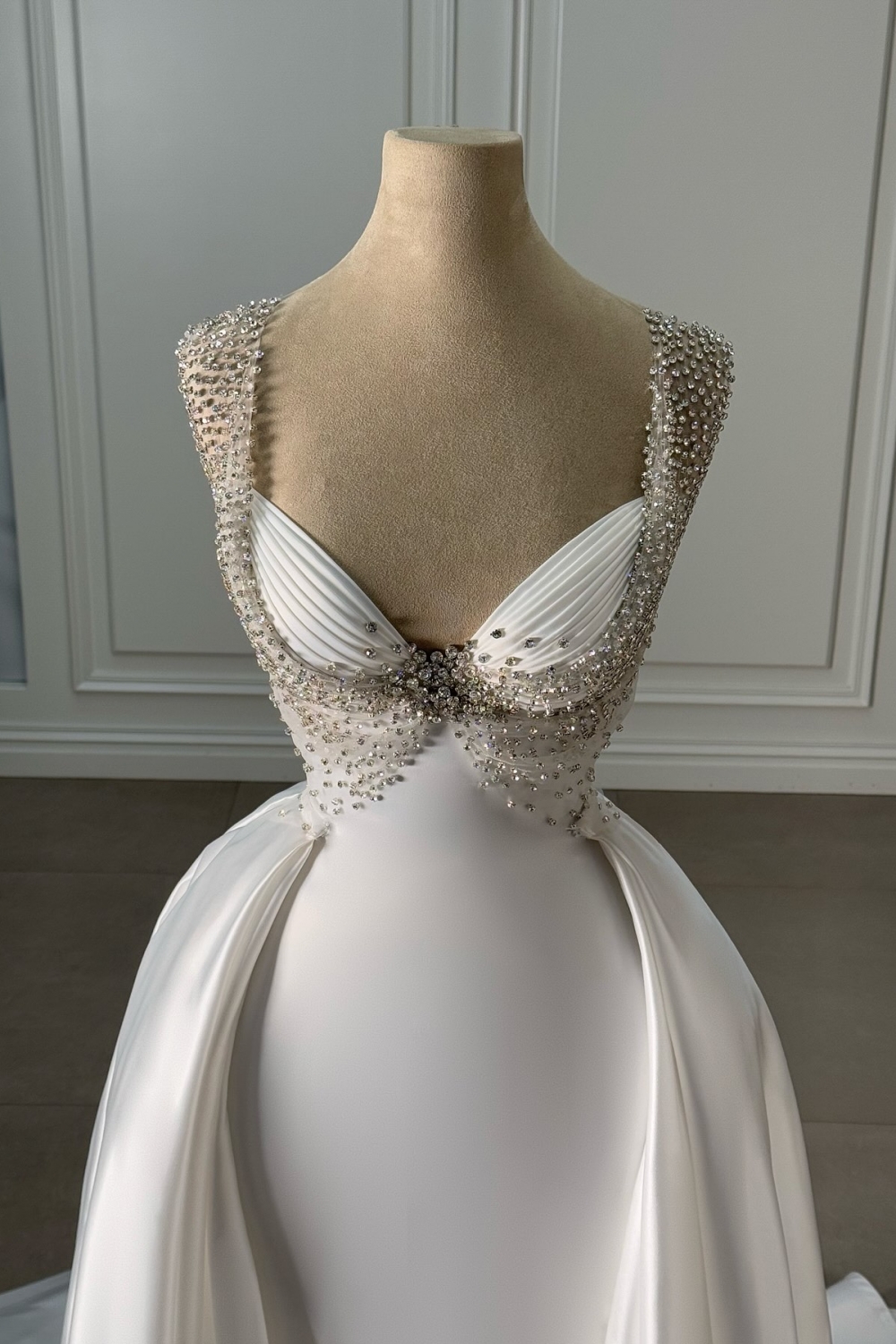 Gorgeous Beading Ruched Floor-length Mermaid Prom Dresses