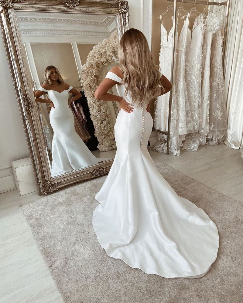 Off The Shoulder Mermaid Wedding Dresses | Chic Sleeveless Bridal Gowns Online