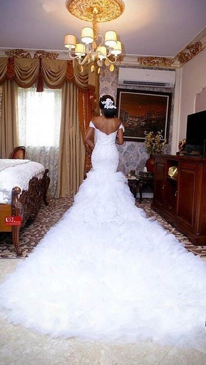 Gorgeous Off-the-Shoulder Lace Wedding Dress | Mermaid Ruffles Bridal Gowns