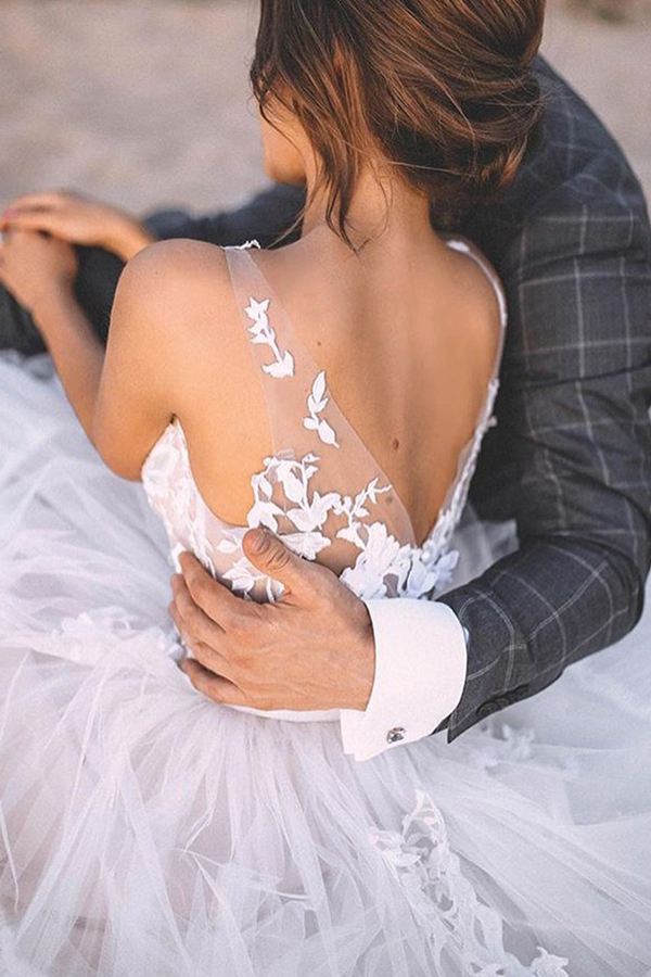V-neck Elegent Boho A-line Tulle Wedding Dresses