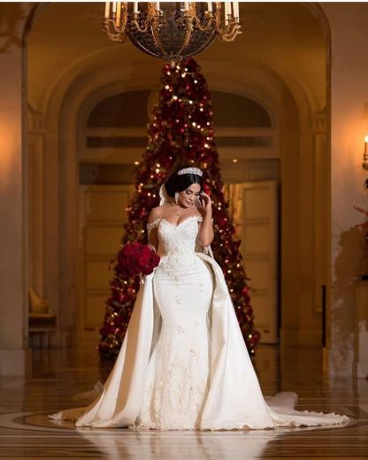 Off-the-Shoulder Sweetheart Tulle lace Appliques Long Wedding Dress with Detachable Train