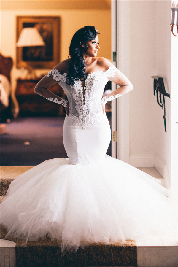 Off the Shoulder Mermaid Wedding Dress | Lace Appliques Elegant Long Sleeve Bridal Gowns