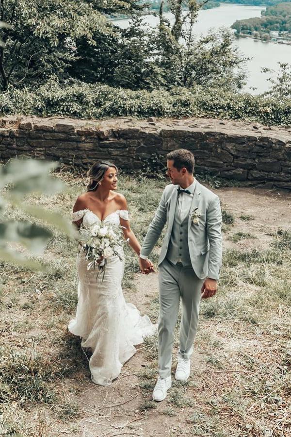 Beautiful White Mermaid Wedding Dress Off-the-Shoulder Bridal Gown