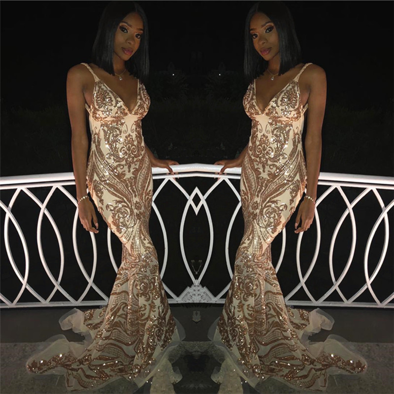 Sexy V-Neck Spaghetti Straps Sleeveless Gold Appliques Mermaid Prom Dresses