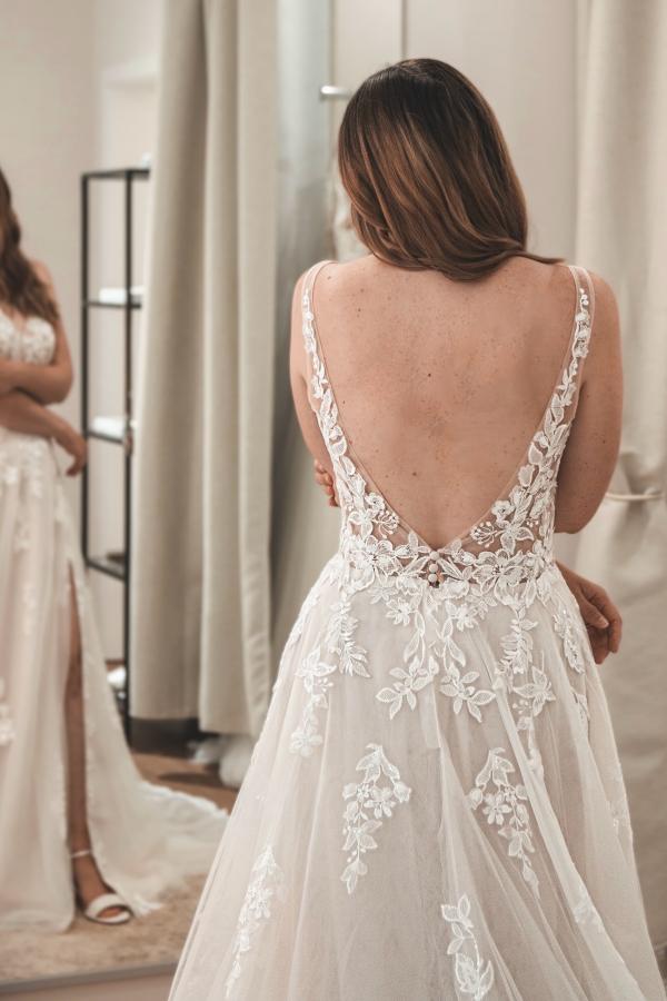 Unique Strapless Appliques Lace A-Line Wedding Dresses with Slit