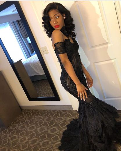 Beads Unique Lace Appliques Feather Prom Dresses | Off-The-Shoulder Fit and Flare Evening Gowns