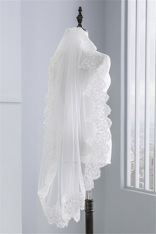 Cute Tulle Lace Scalloped Edge 1.5*1.45M Wedding Gloves with Appliques Sequined