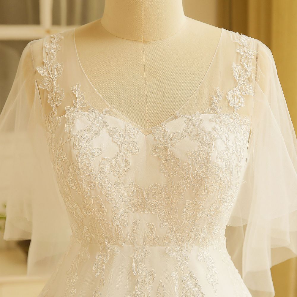 Elegant Plus Size Lace Wedding Dress A-line Floor Length V-neck Tulle Appliques Lace-up Poet Sleeves