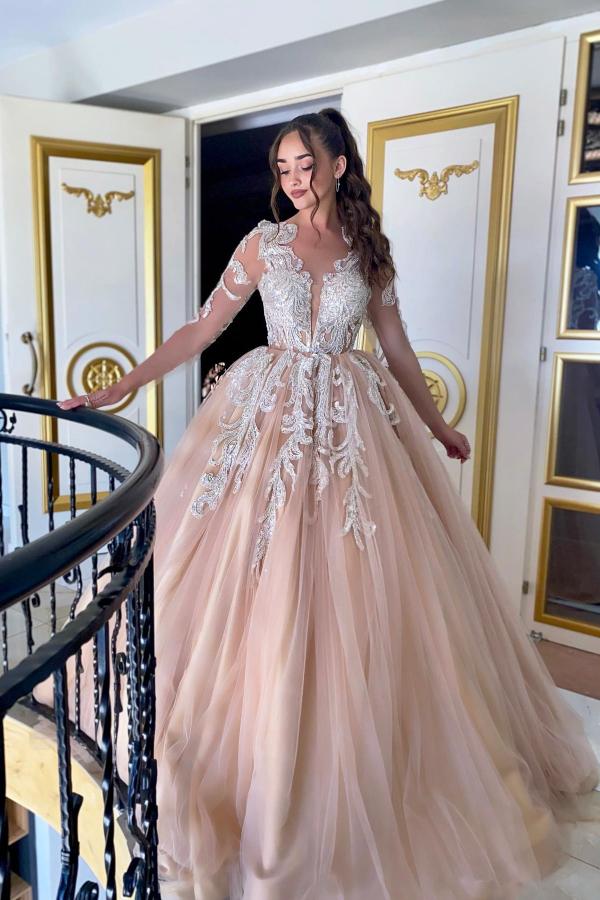 Ball gown V-neck long sleeve tulle wedding dress with lace appliques