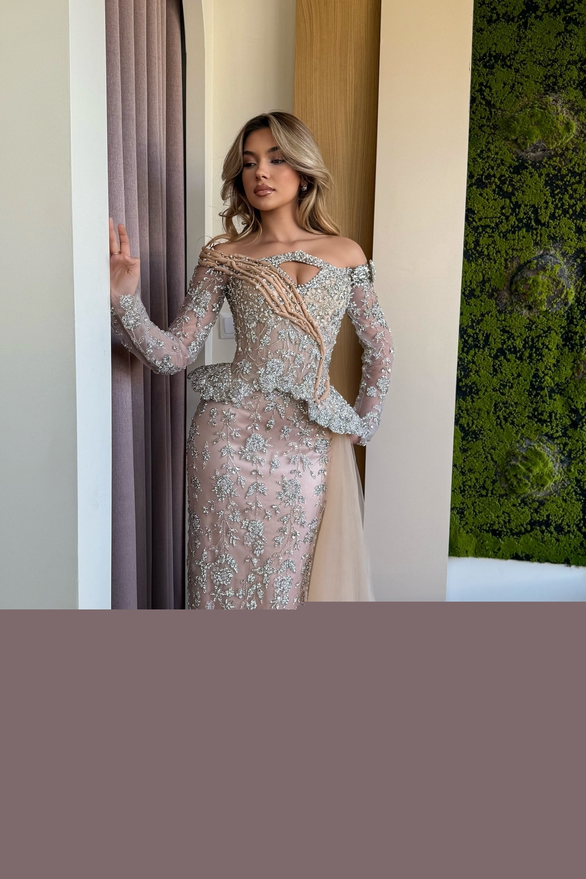 Sexy Strapless Tulle Appliques Lace Mermaid Evening Dresses Long Sleeves