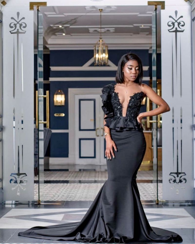 Stylish Mermaid Deep V Neck Sleeveless Ruffles Appliques Prom Dresses | Sexy Long Evening Dresses With Chapel Train-Babyonlinewholesale