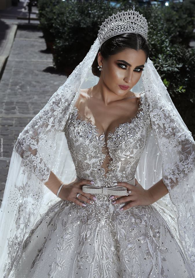 Glamorous Long Sleeves Tulle Appliques Wedding Dresses Crystal Bridal Ball Gowns with Bow BA7970