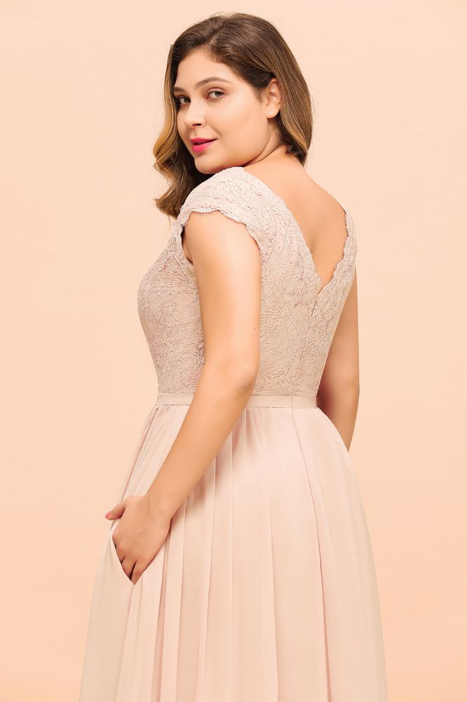 Plus Size Bridesmaid Dress with Side Slit Sleeveless Jewel Neck Chiffon Wedding Guest Dress