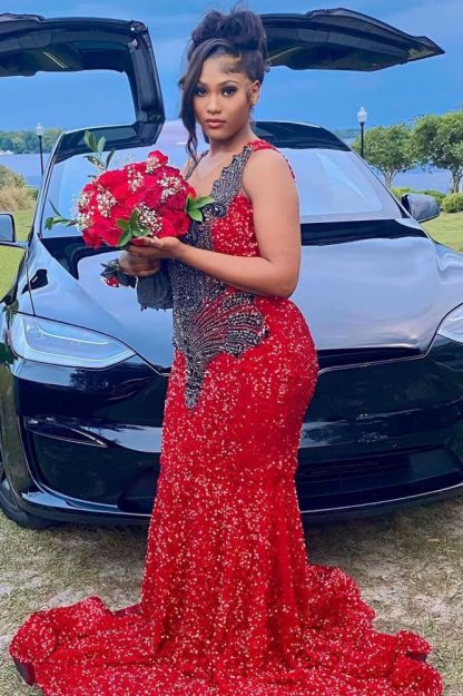 Black sequined Burgundy Floor length Prom Dresses