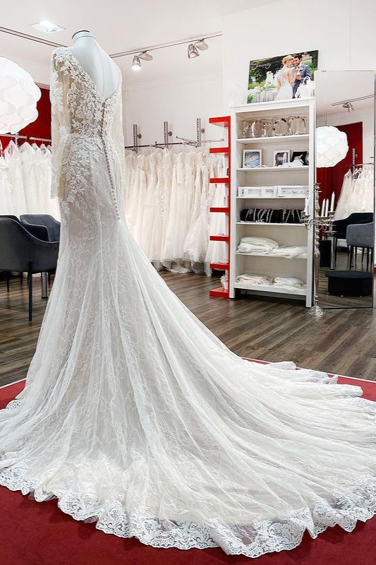 Long Sleeves V-neck Mermaid Lace White Boho Wedding Dresses