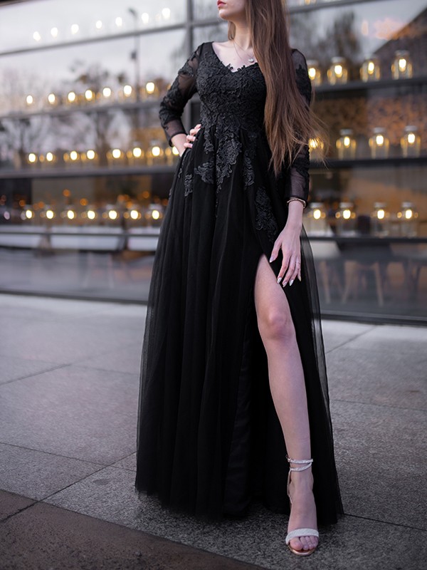 Long sleevels v-neck black a-line high split prom dress