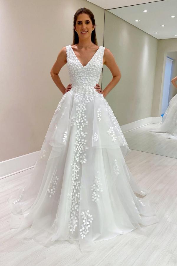 Exquisite Floor-Length V-Neck Sleeveless A-Line Tulle Wedding Dresses with Appliques