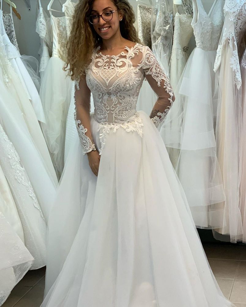 Long sleeves Illusion neck A-line Long sleeves Lace Princess Wedding Dress