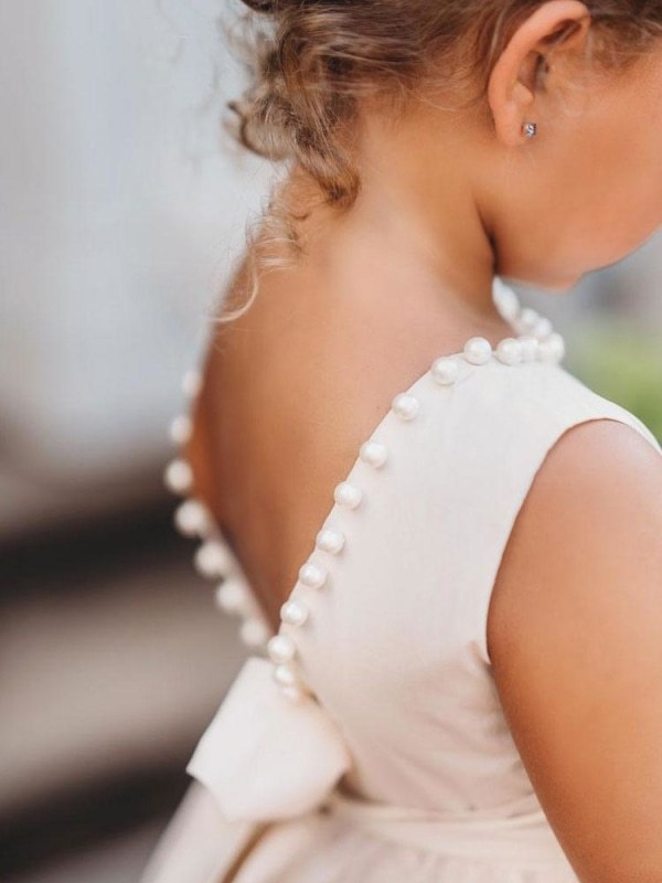 Ivory slevves pearls bowtie flower gril dress