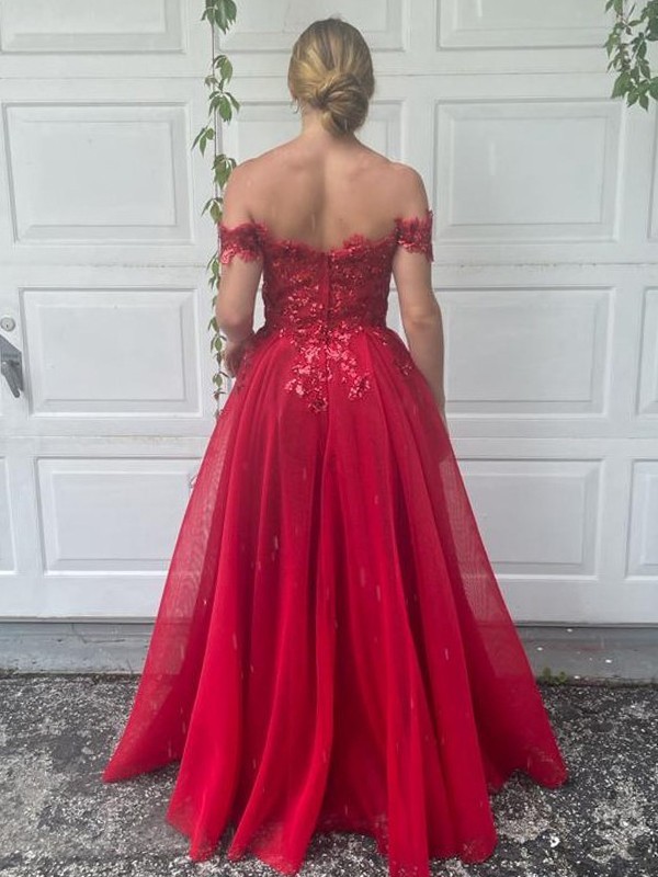 Off the shoulder burgundy sweetheart lace prom dress