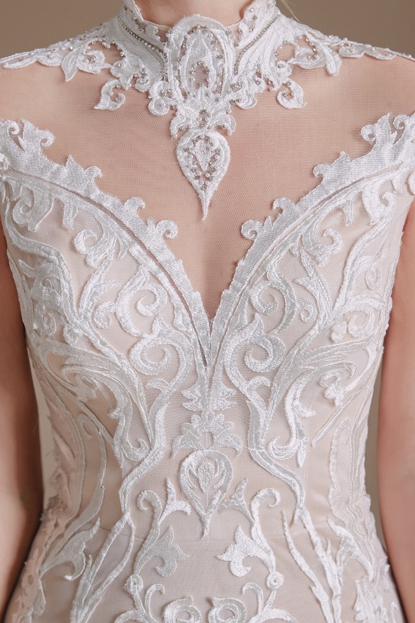 Chic Cap Sleeves White Mermaid Wedding Dress with Lace Appliques High Neck Bridal Dress