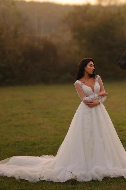 Long sleeves V-neck A-line Princess Wedding Dresses