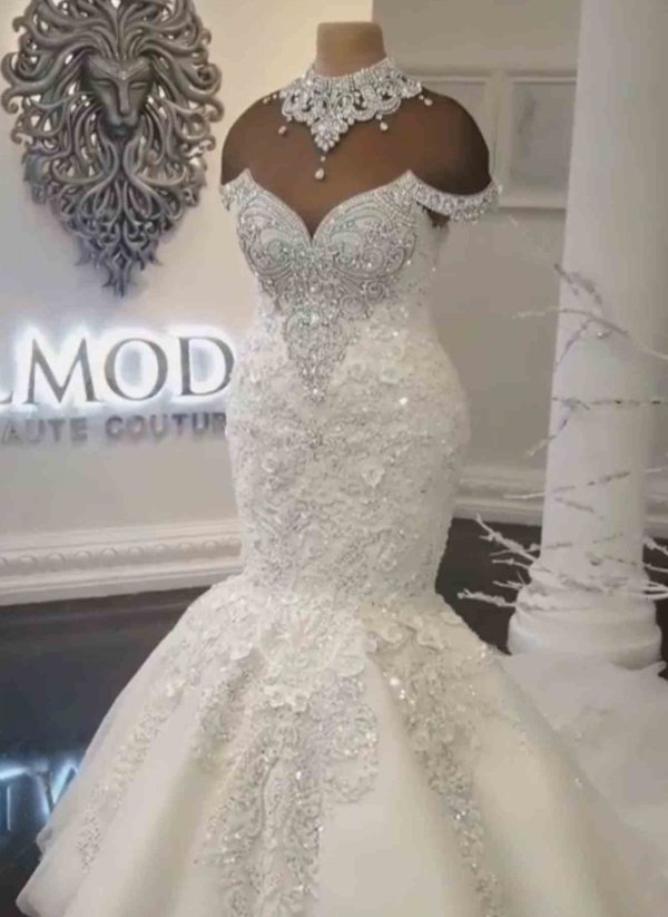 Luxury Crystals Mermaid Wedding Dresses | Off-the-Shoulder Appliques Bridal Gowns