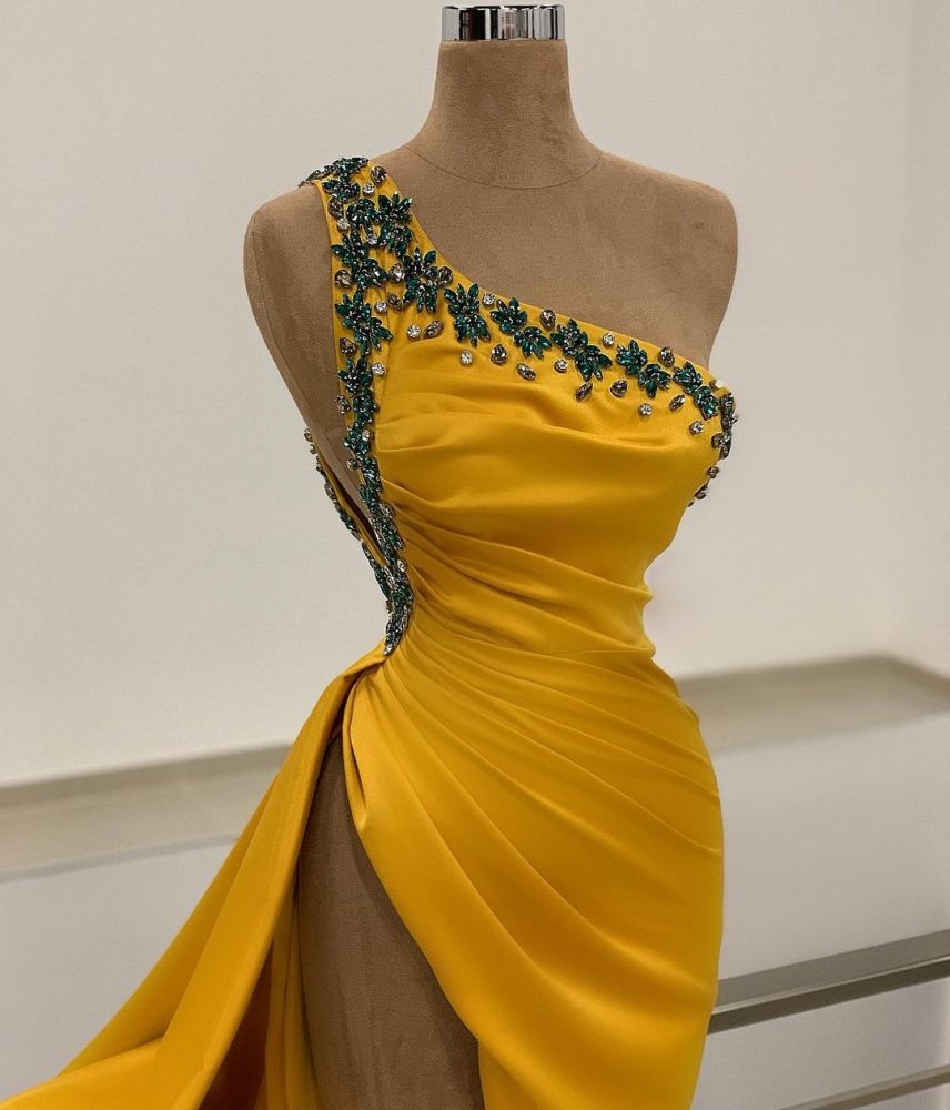 Elegant One Shoulder Beading Mermaid Evening Dress with Side Sweep Cape