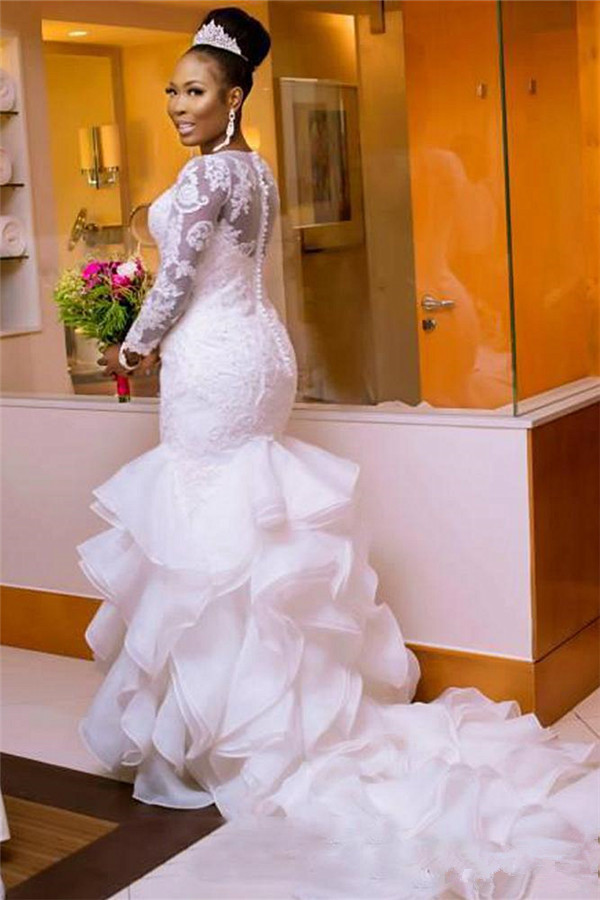 Elegant Jewel Long-Sleeves Tulle Lace Long Wedding Dress with Court Train