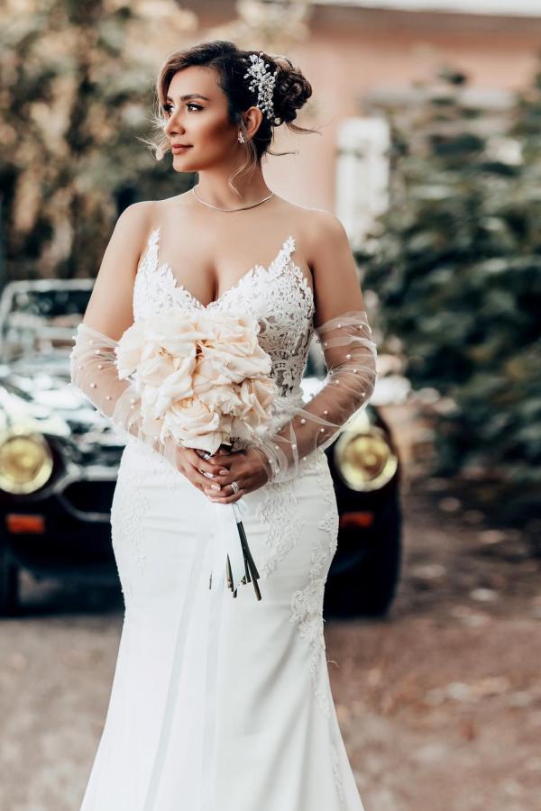 Straps White mermaid full figured wedding dress