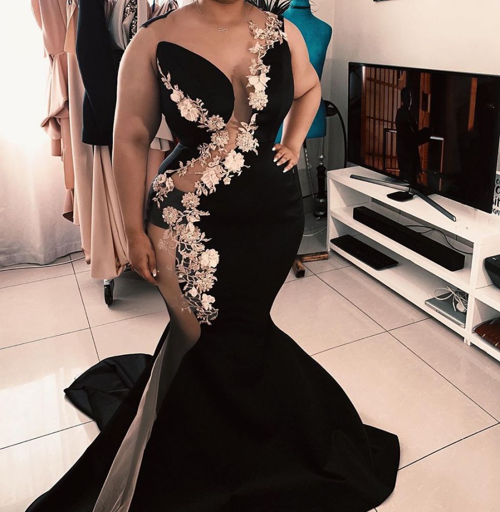 Sleeveless Jewel Sheer Appliques Sexy Mermaid Prom Dresses | Luxury Fashion Black Evening Gowns With Chapel Train-Babyonlinewholesale