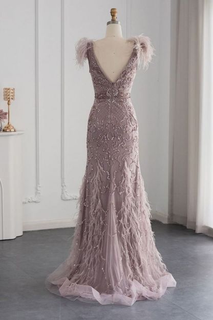 Gorgeous V-Neck Shinystones Beading Mermaid Evening Gown with Feather Dubai Party Gowns