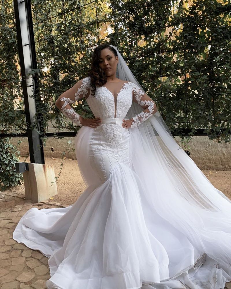 White Long sleeves Plus size Mermaid Belt Wedding Dresses