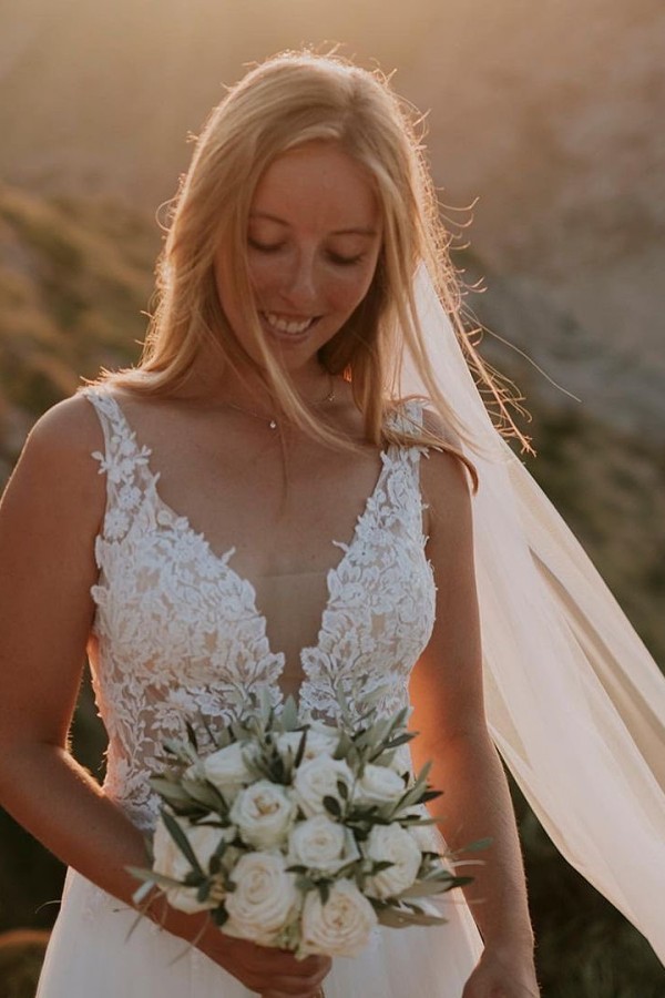 Straps v-neck floor length sleeveless a-line white beach wedding dress