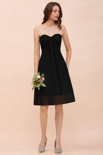 Sweetheart Black Short Wedding Party Dress Sleeveless Knee Length Bridesmaid Dress
