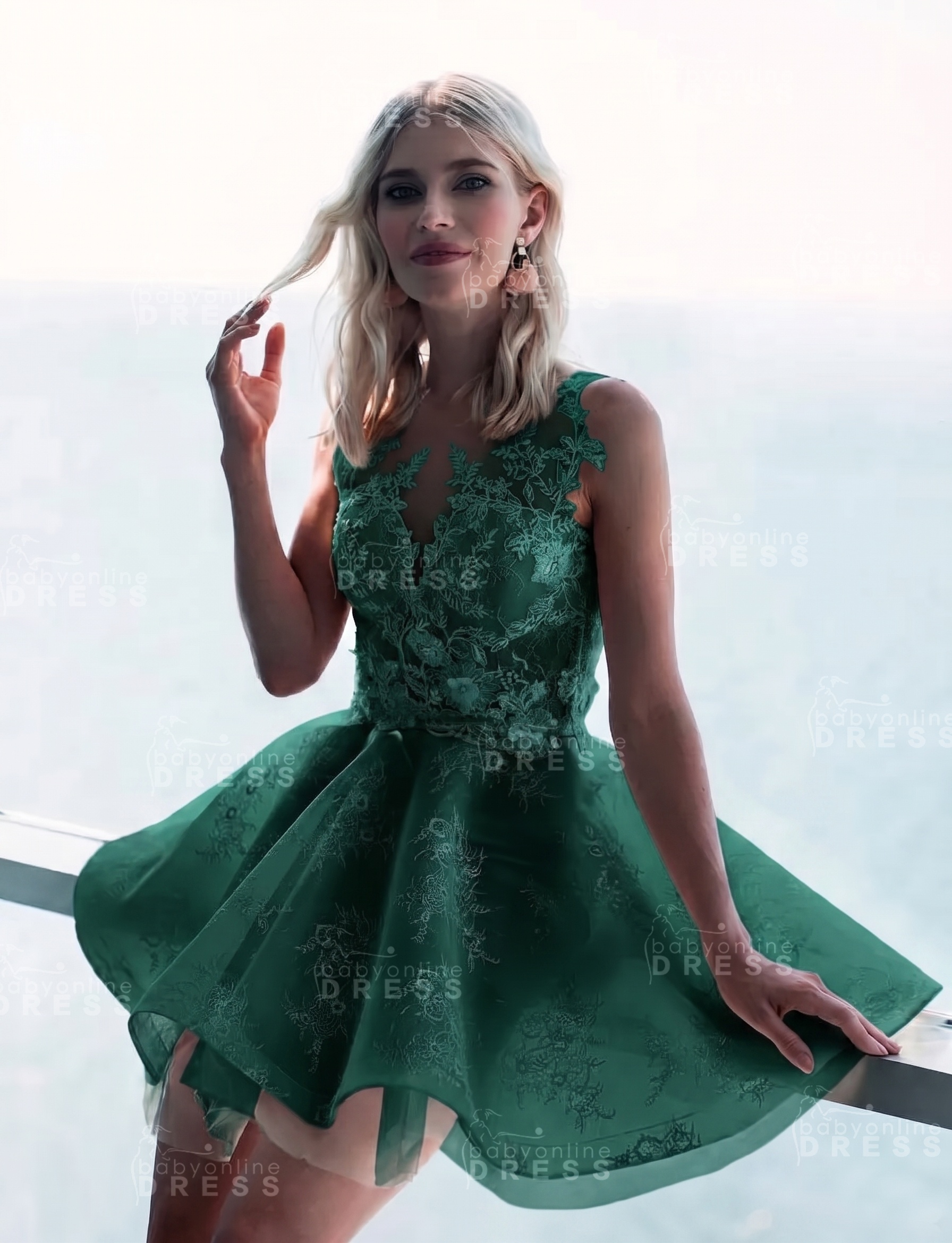 Sleeveless Lace Puffy Flowers A-Line Short Homecoming Dress with Appliques